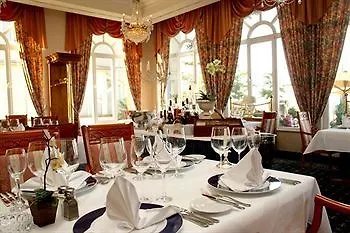 Готель Seetelhotel Strandhotel Atlantic 4*
